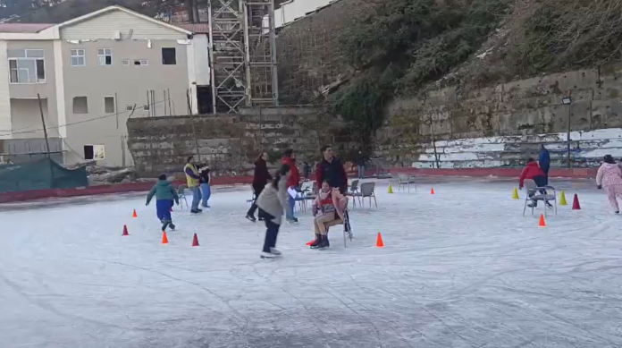 Ice Skating in Lakkar Bazaar, Shimla